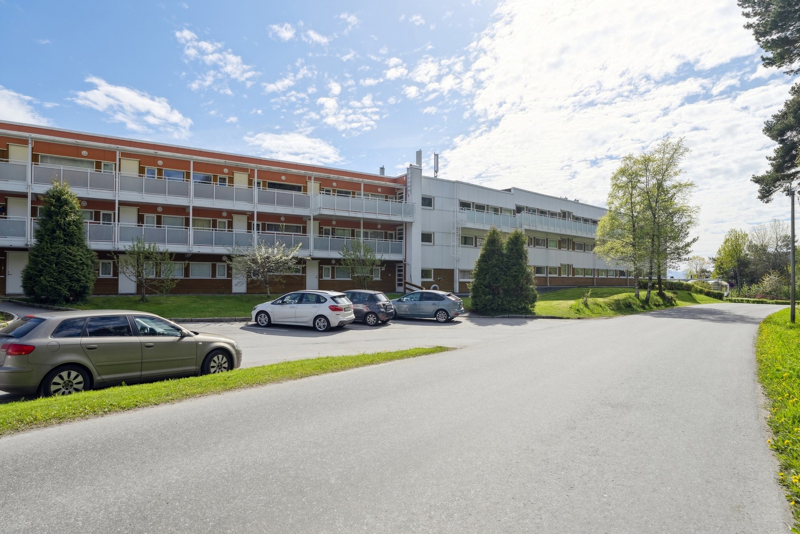 Fasade og ute Galleribilde