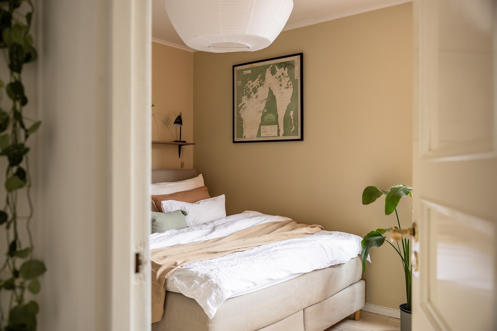 Soverommet har adkomst fra entréen. Galleribilde