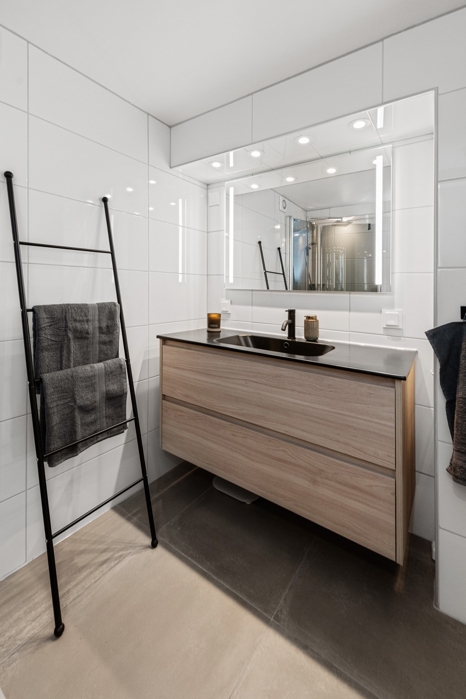 Servant i innredning Galleribilde