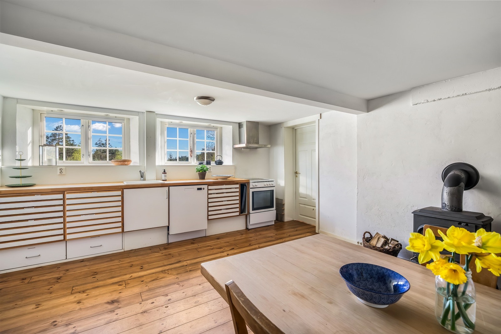 Kjøkken i underetasjen Galleribilde