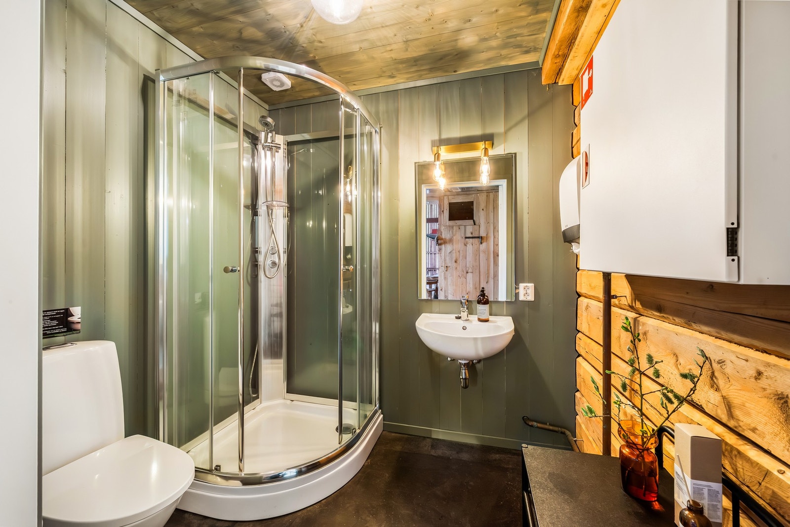 Dusjrom Galleribilde