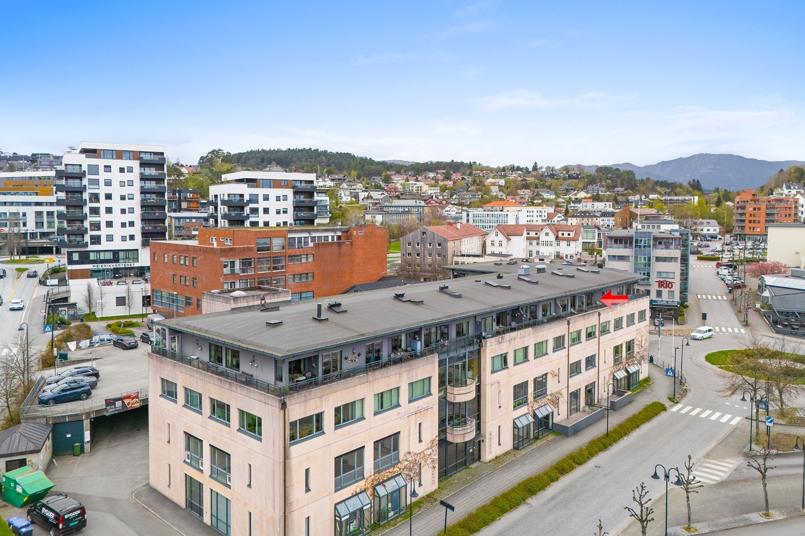 Her får du en meget attraktiv beliggenhet i sjøkanten. Galleribilde