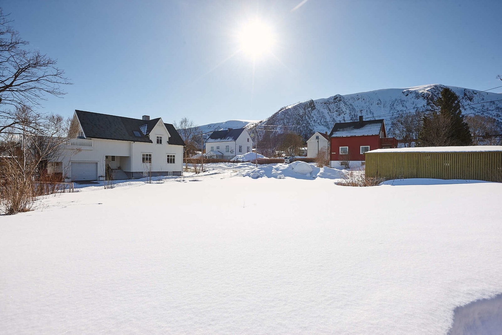 Det ligger offentlig vann og avløpsledning i veg. Galleribilde