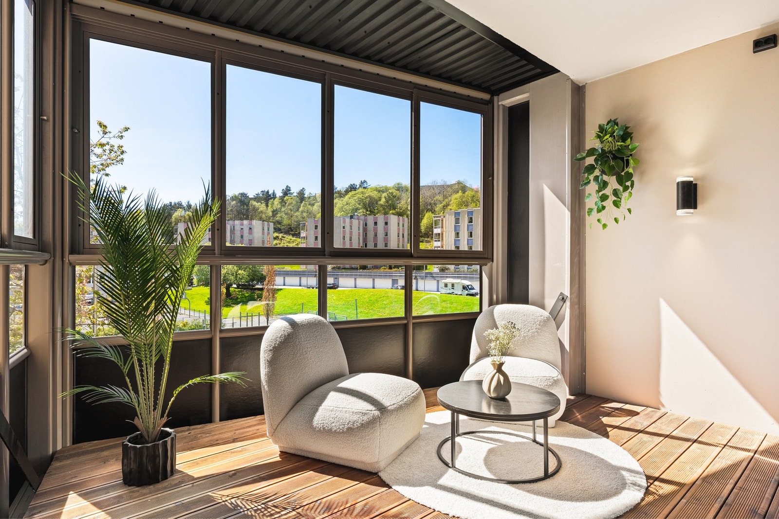 En flott og oppgradert 3-roms leilighet i lavblokk med gode kvaliteter! Galleribilde