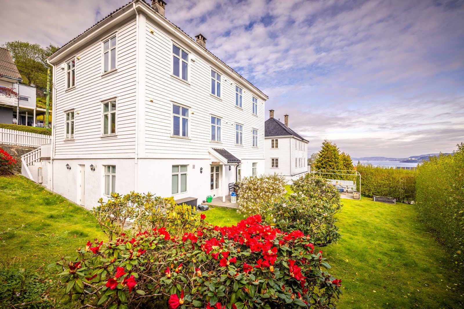 - Flott uteområde med felles terrasse og hage - Galleribilde