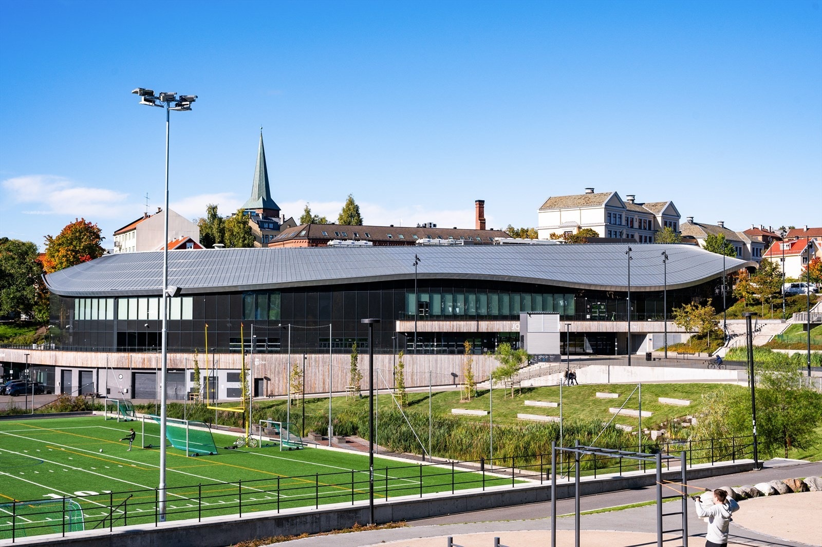 Jordal Amfi er en kommunal ishall i Oslo som ferdig i 2020 og har 5 300 sitteplasser, delvis over to plan. Jordal Amfi er en del av Jordal idrettspark med ungdomshall, idrettshall og skatepark. Galleribilde