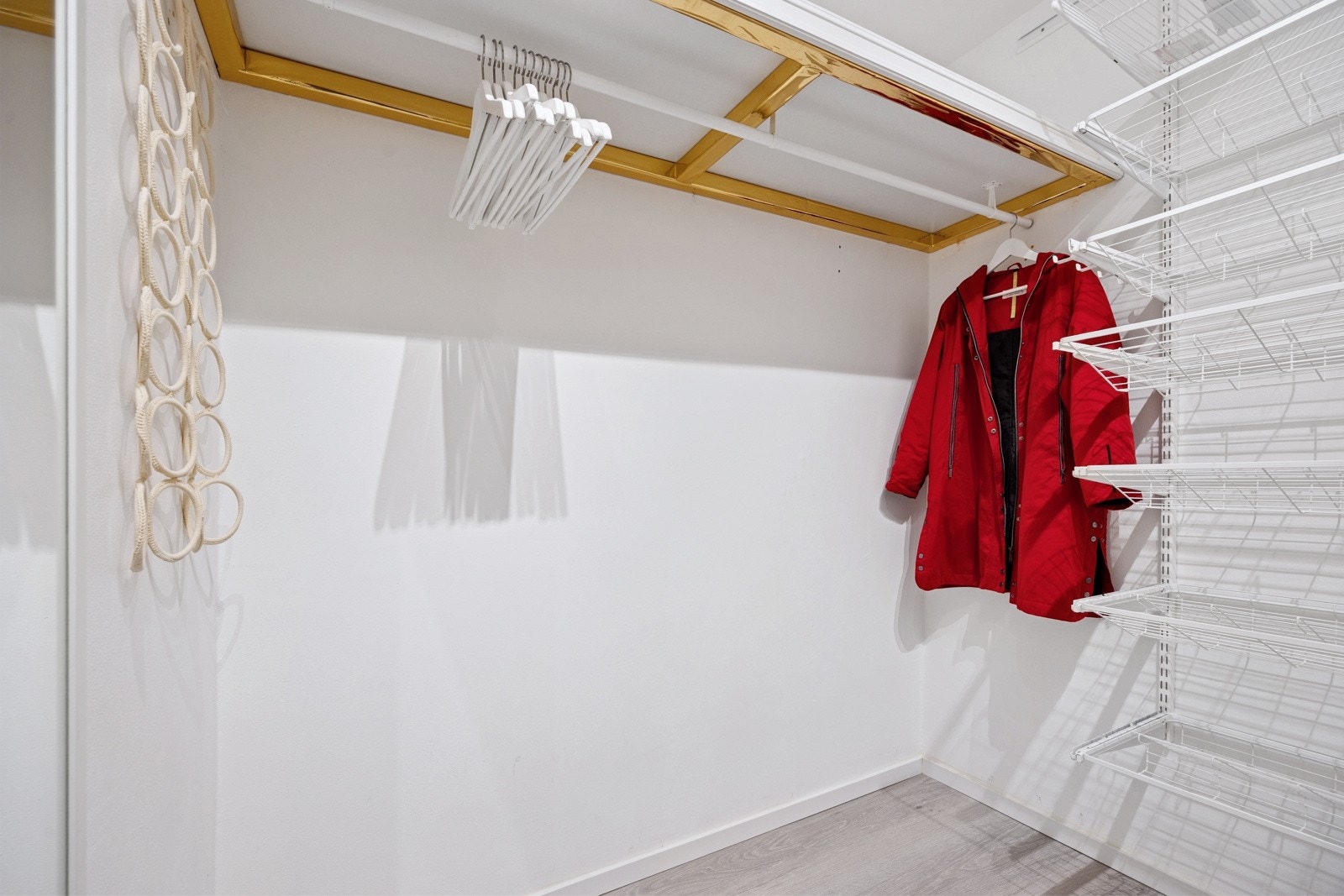 Egen innvendig bod/garderoberom. Galleribilde