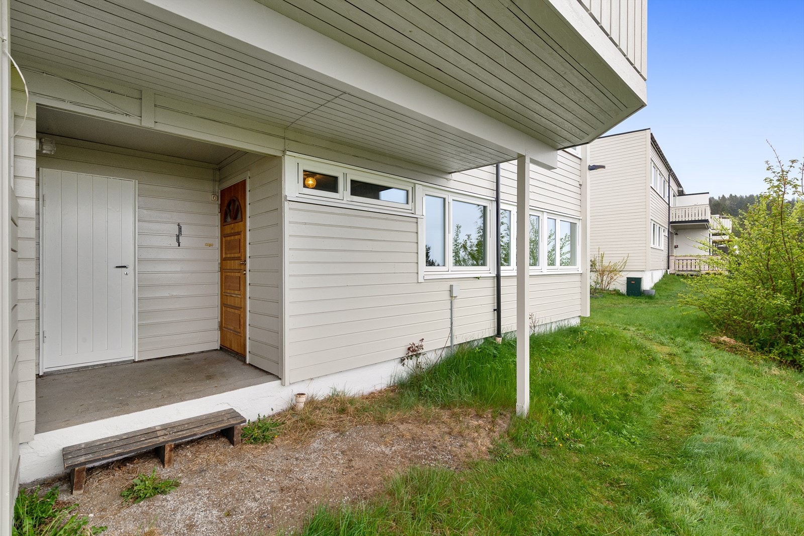 Inngangsparti. Galleribilde