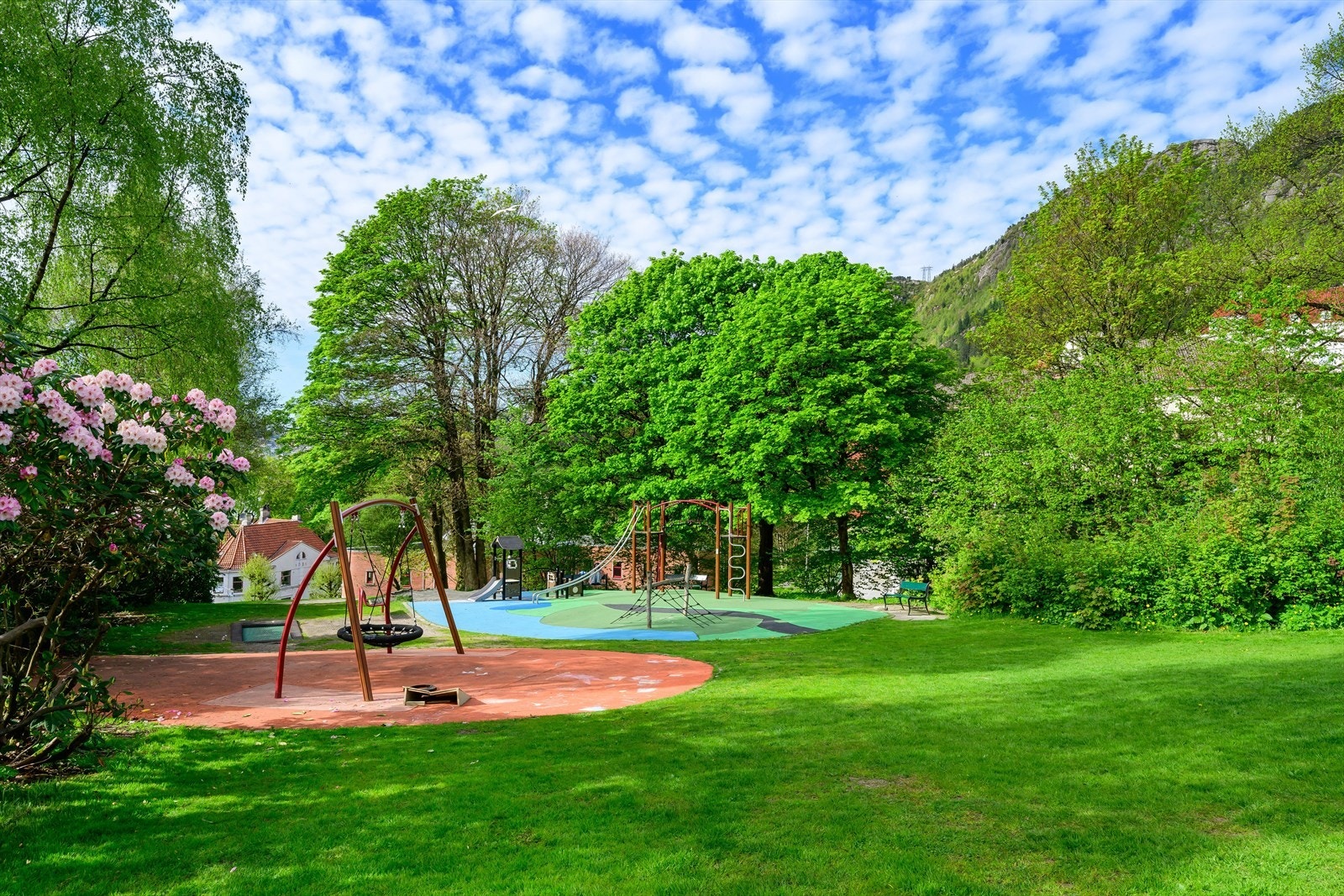 Perfekt for hyggelige sommerdager i godt selskap med venner, familie eller i eget selskap. Galleribilde