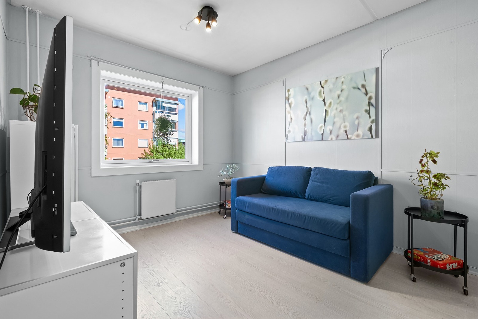 Ett av soverommene er i dag benyttet som tv-stue. Galleribilde