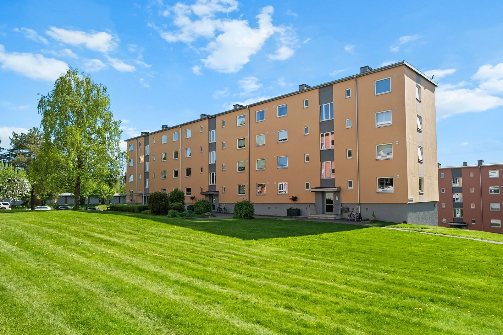 Borettslaget består av 463 andelsleiligheter og 1 tjenesteleilighet. Galleribilde
