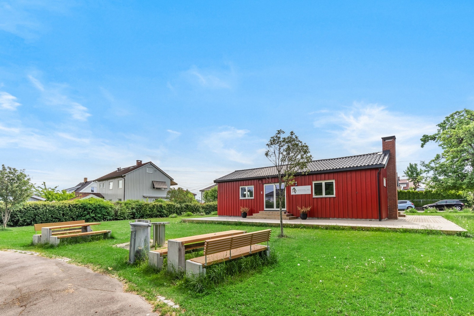 Velhuset ved Andedammen på Høyenhall er et populært lokale for leie til f.eks bursdager, konfirmasjoner, dåp/navnefest eller klassefester. En barnevennlig plassering med store uteområder. Galleribilde