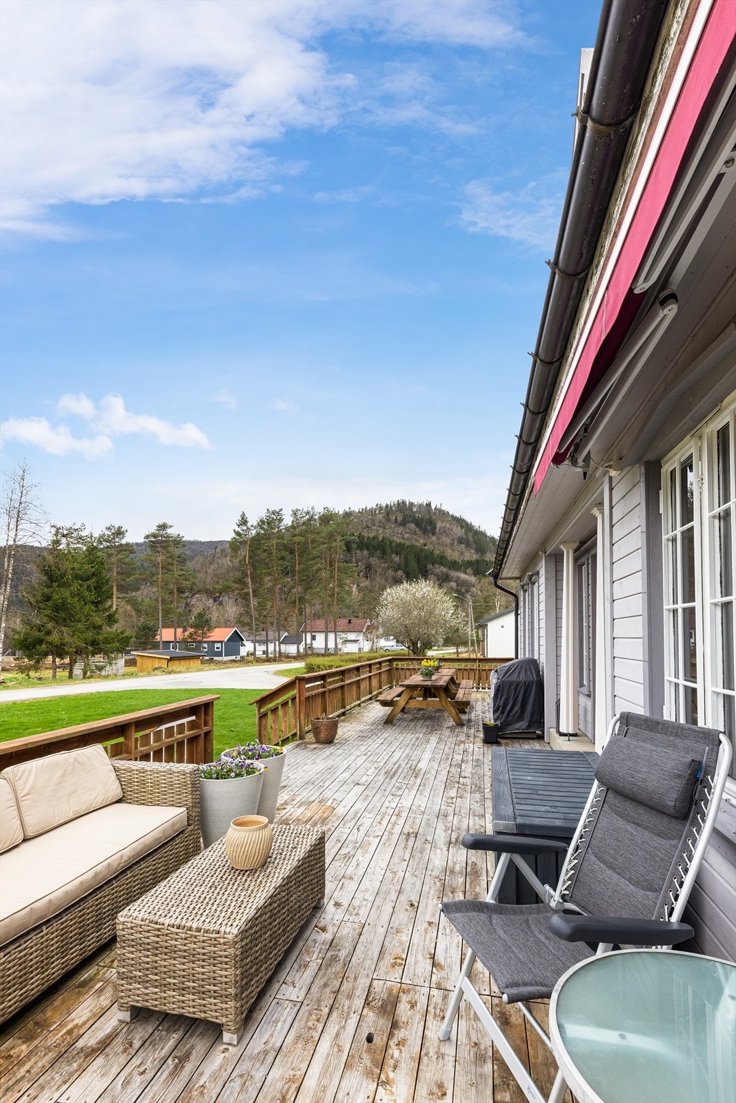 Terrasse foran boligen Galleribilde