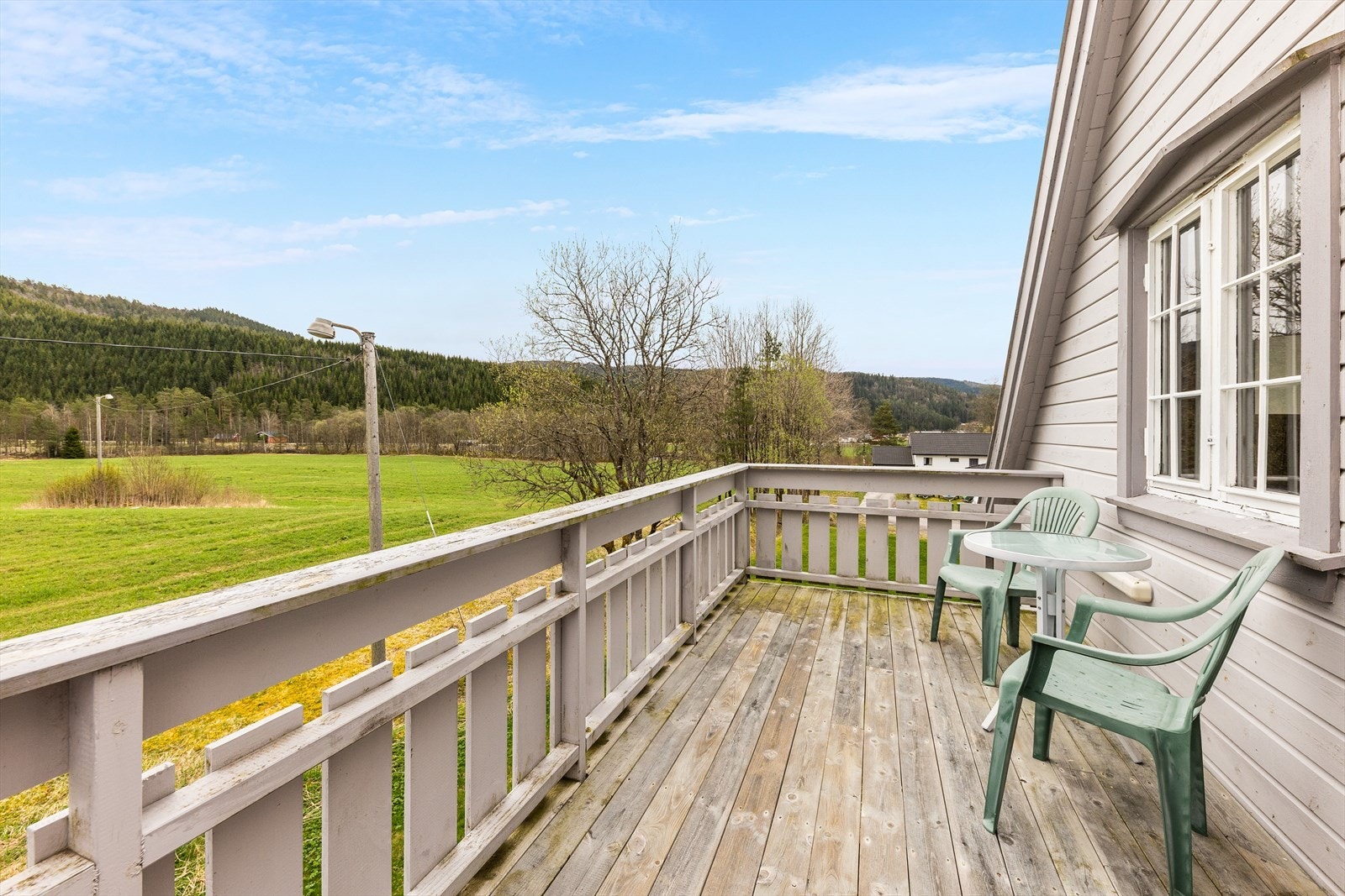 Utgang til veranda fra soverom 4. Galleribilde