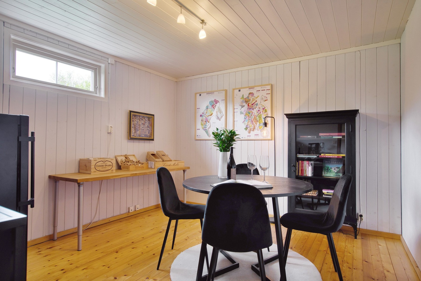 Kjellerstue - i dag brukt som kontor Galleribilde