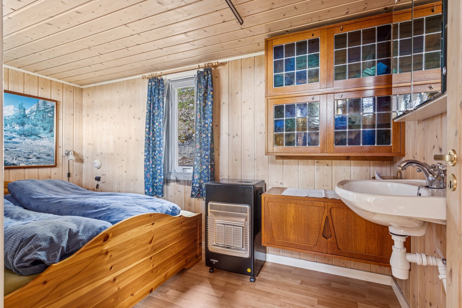 Det er også egen vask på soverommet. Galleribilde