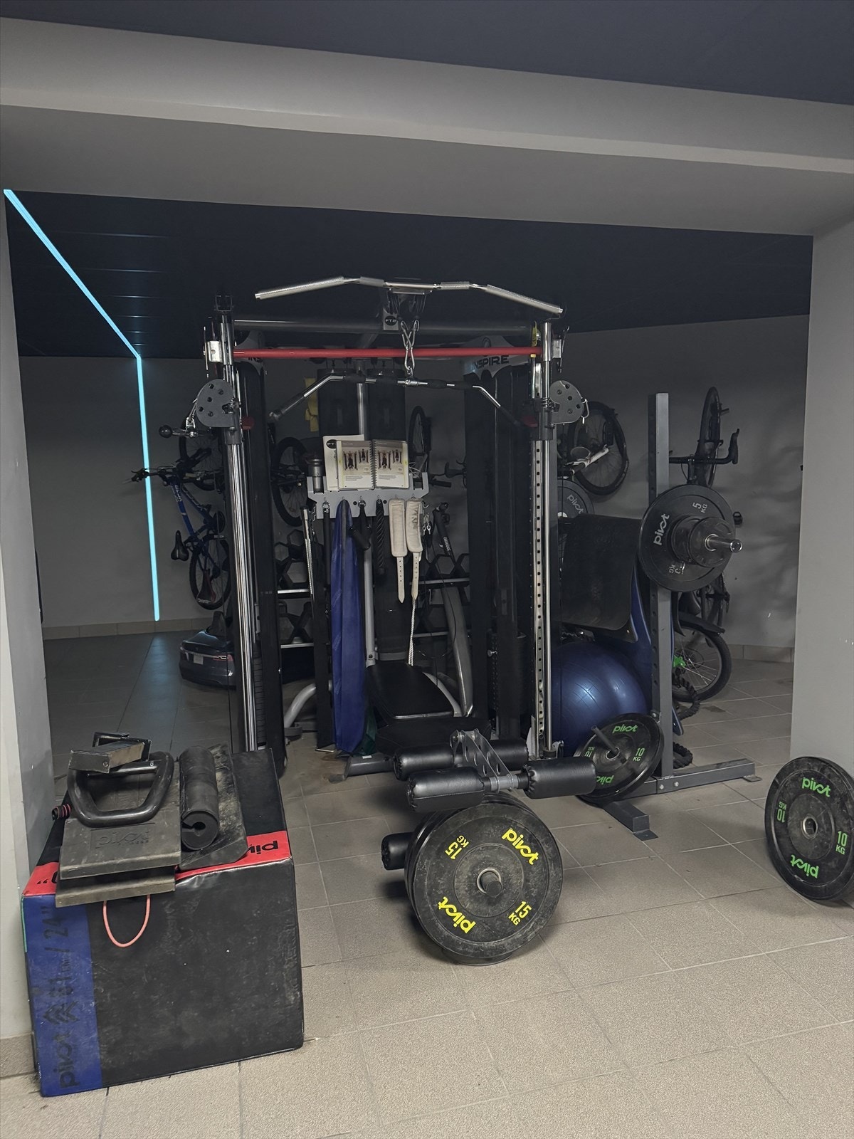 Trenings sone for beboerne i sameiet Galleribilde