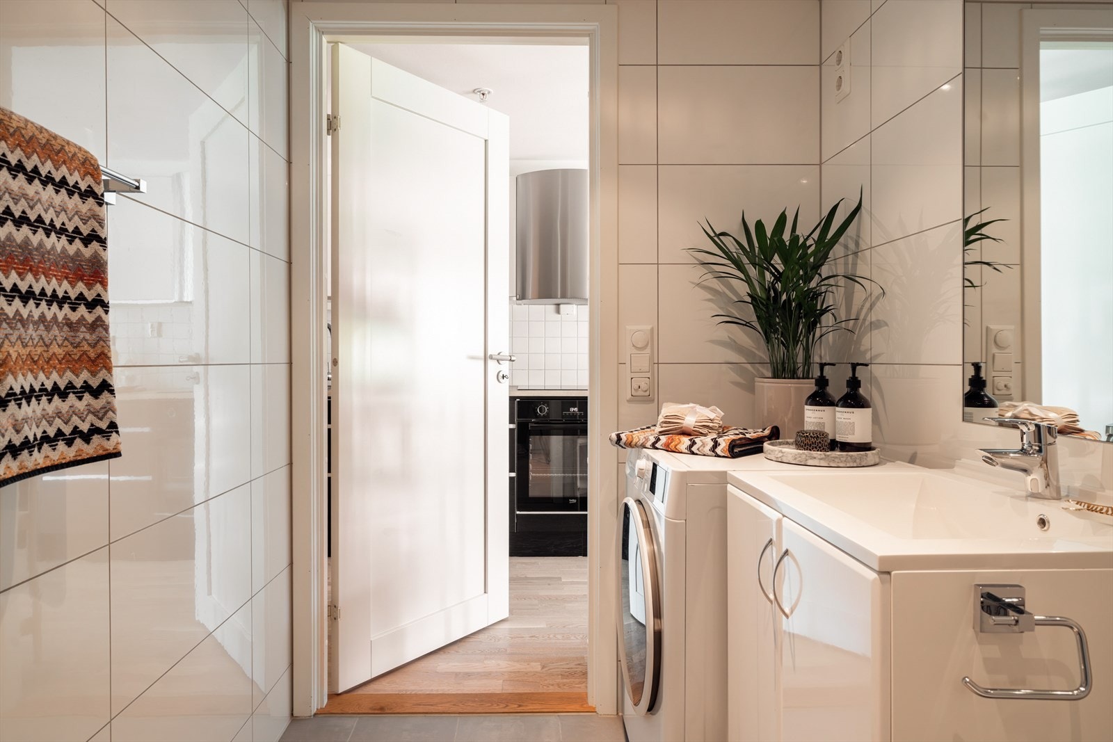 Gulvvarme sørger for en behagelig temperatur året rundt. Galleribilde