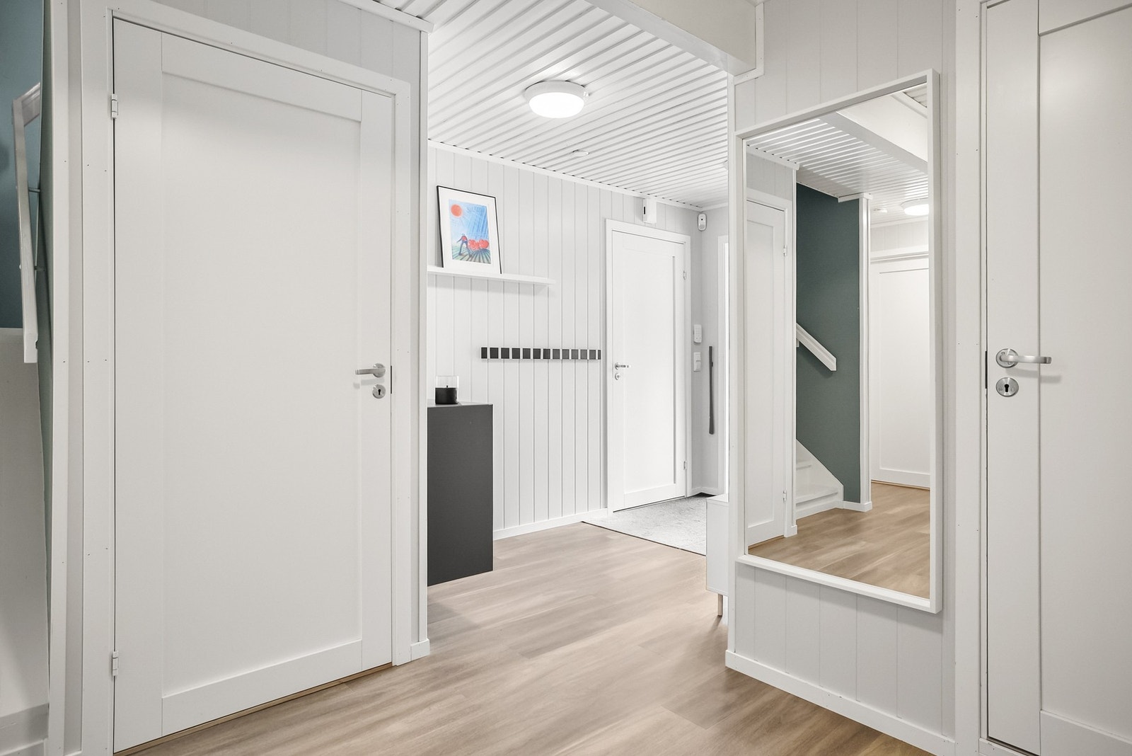 Entré / gang Galleribilde