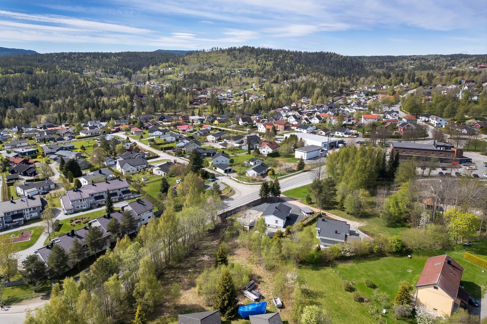 Husene blir en del av et veletablert og barnevennlig boligfelt, og vil være svært attraktive for familier, så vel som nyetablerte. Galleribilde