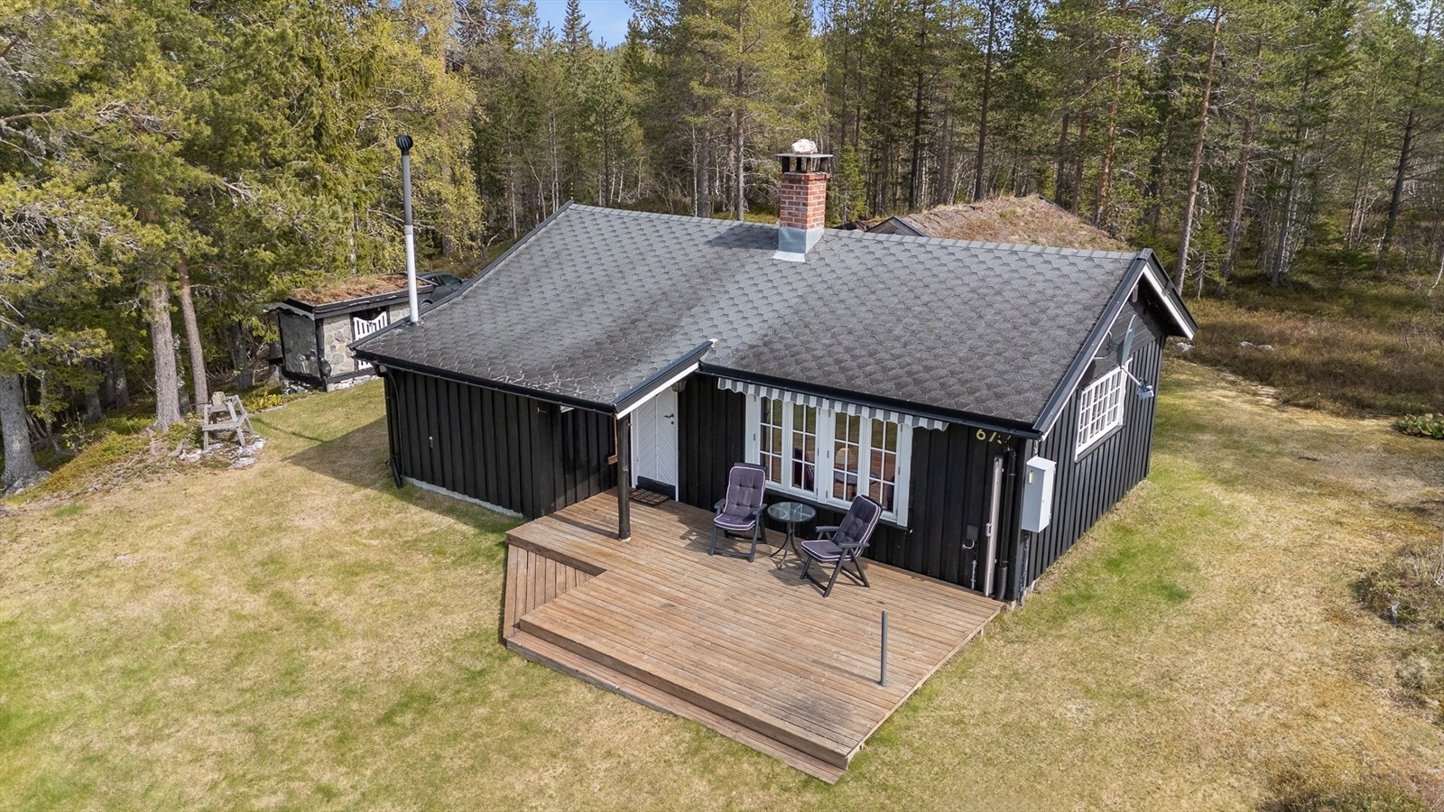 Hytta er på ca 77 kvm, byggeår 1963. Galleribilde