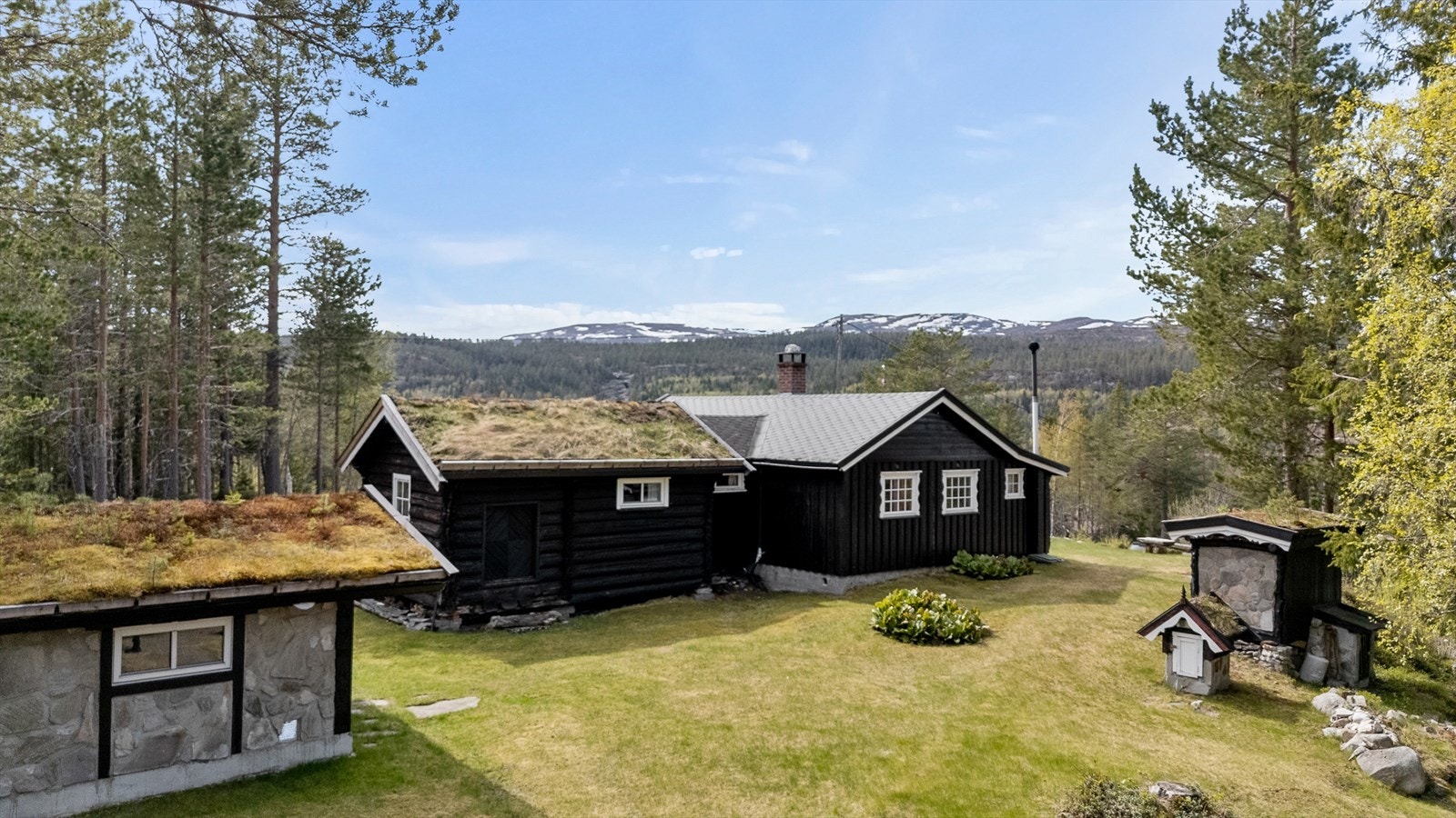 Velkommen til Juvenesvegen 675! Presentert av Nordvik Hyttemegling v/ Sebastian Høeg Galleribilde