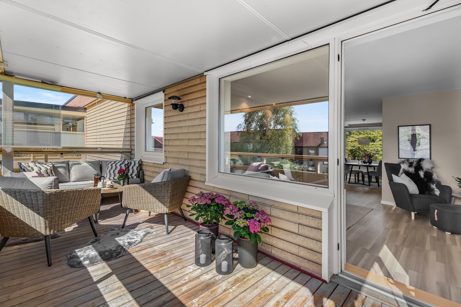 Sydvendt balkong målt til ca. 13 m² Galleribilde