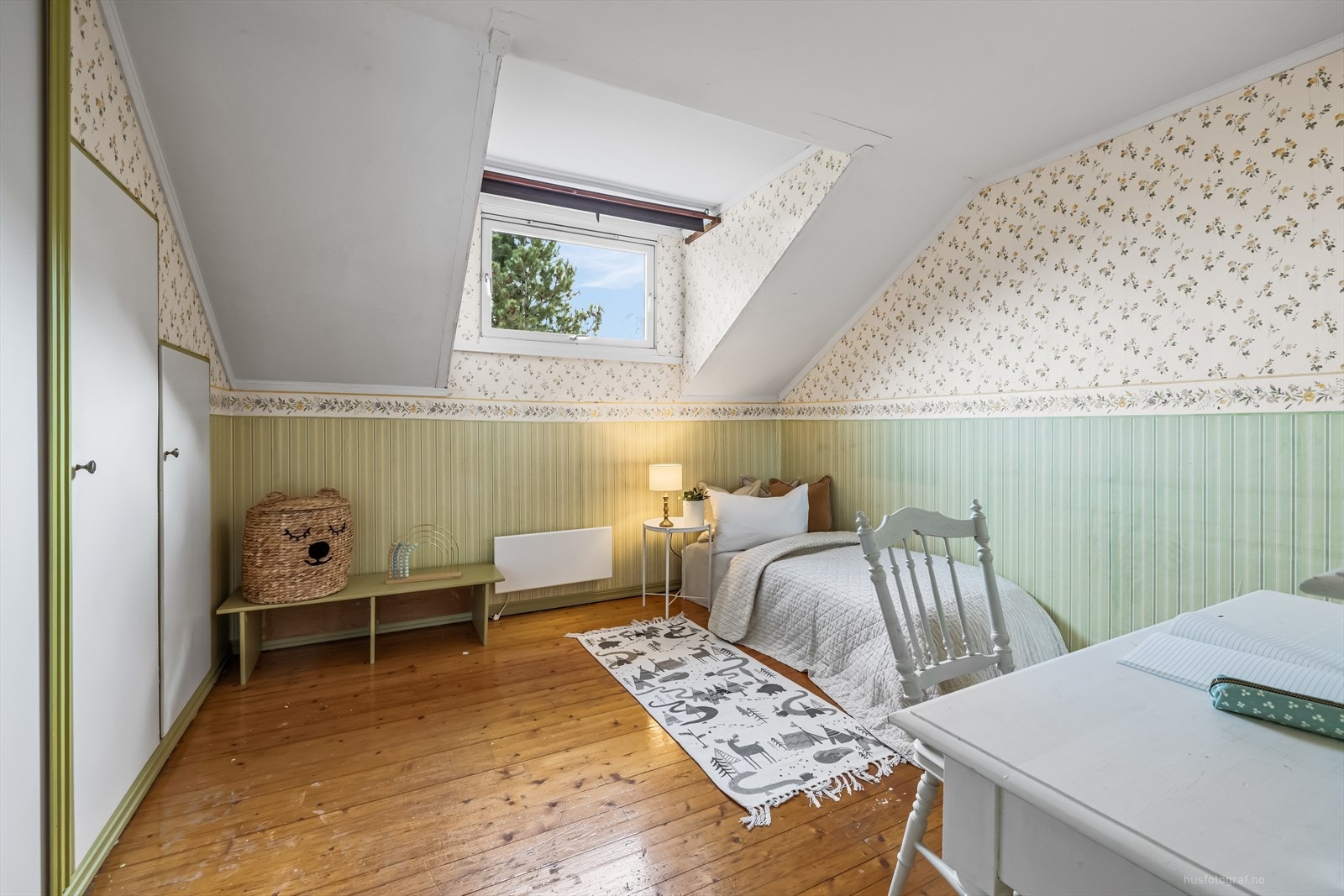 Soverom 4 med integrerte skap Galleribilde