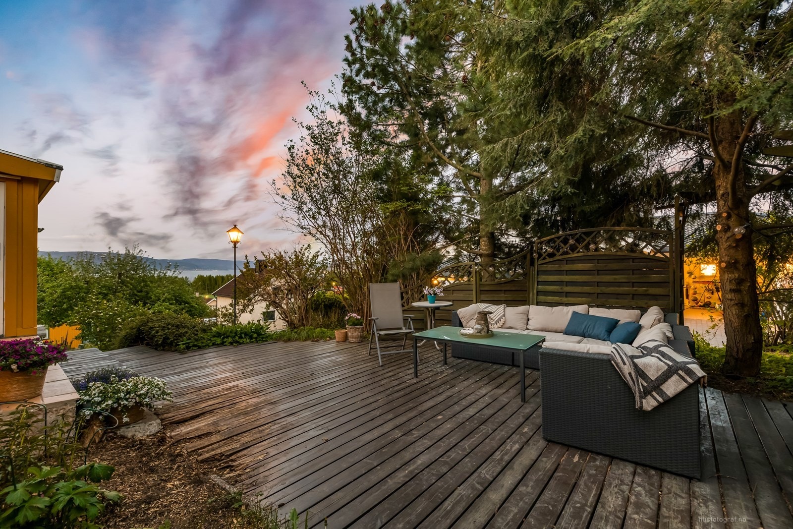 Meget koselig og skjermet uteområde Galleribilde