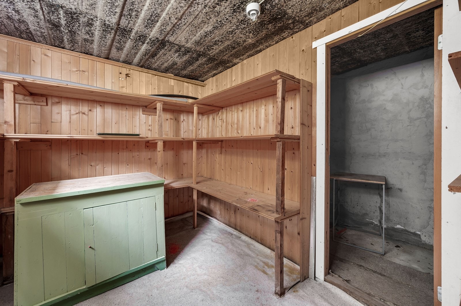 Bod med god plass til oppbevaring Galleribilde