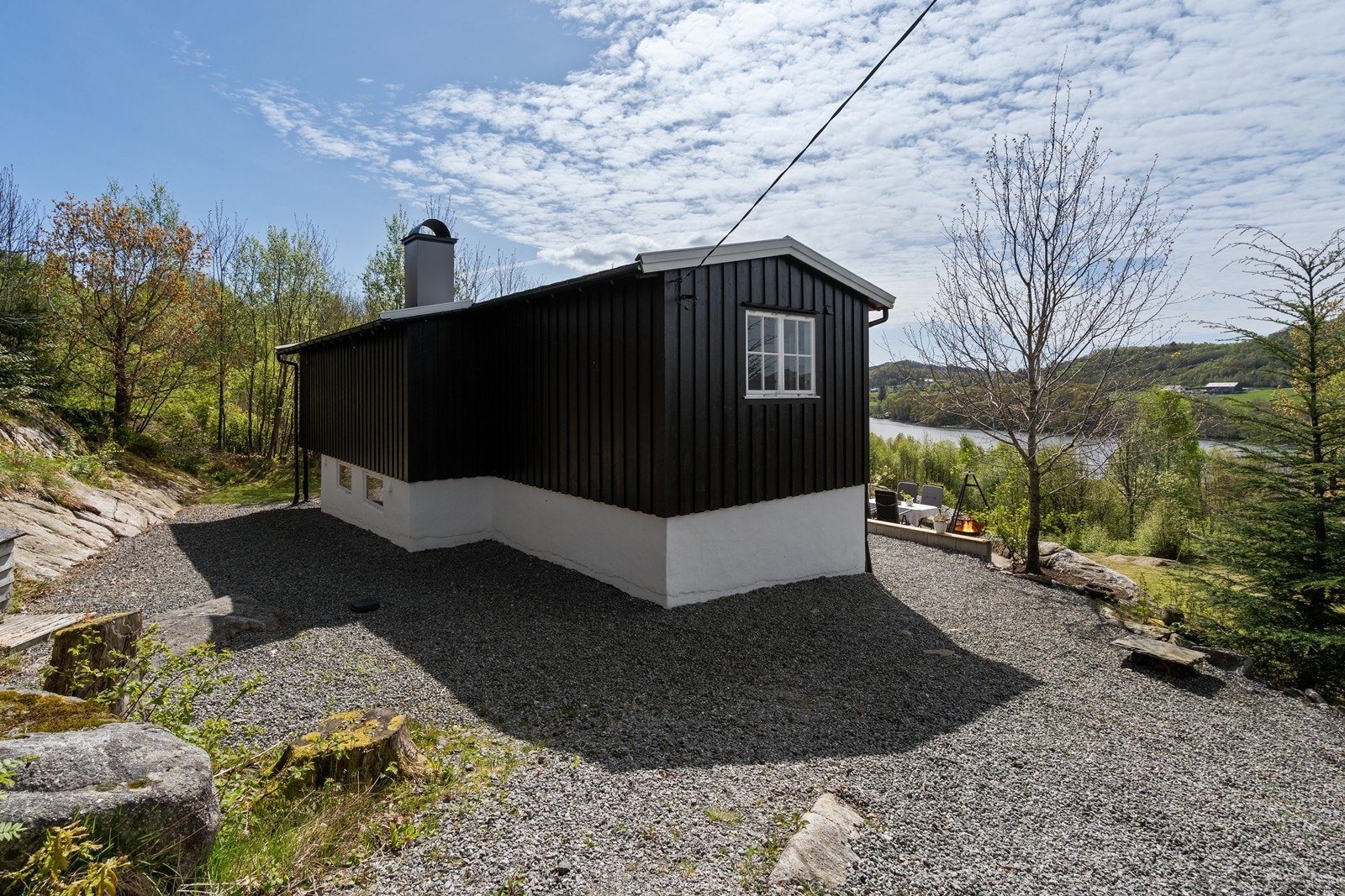 Ny drenering og etterisolering av grunnmur (2021). Galleribilde