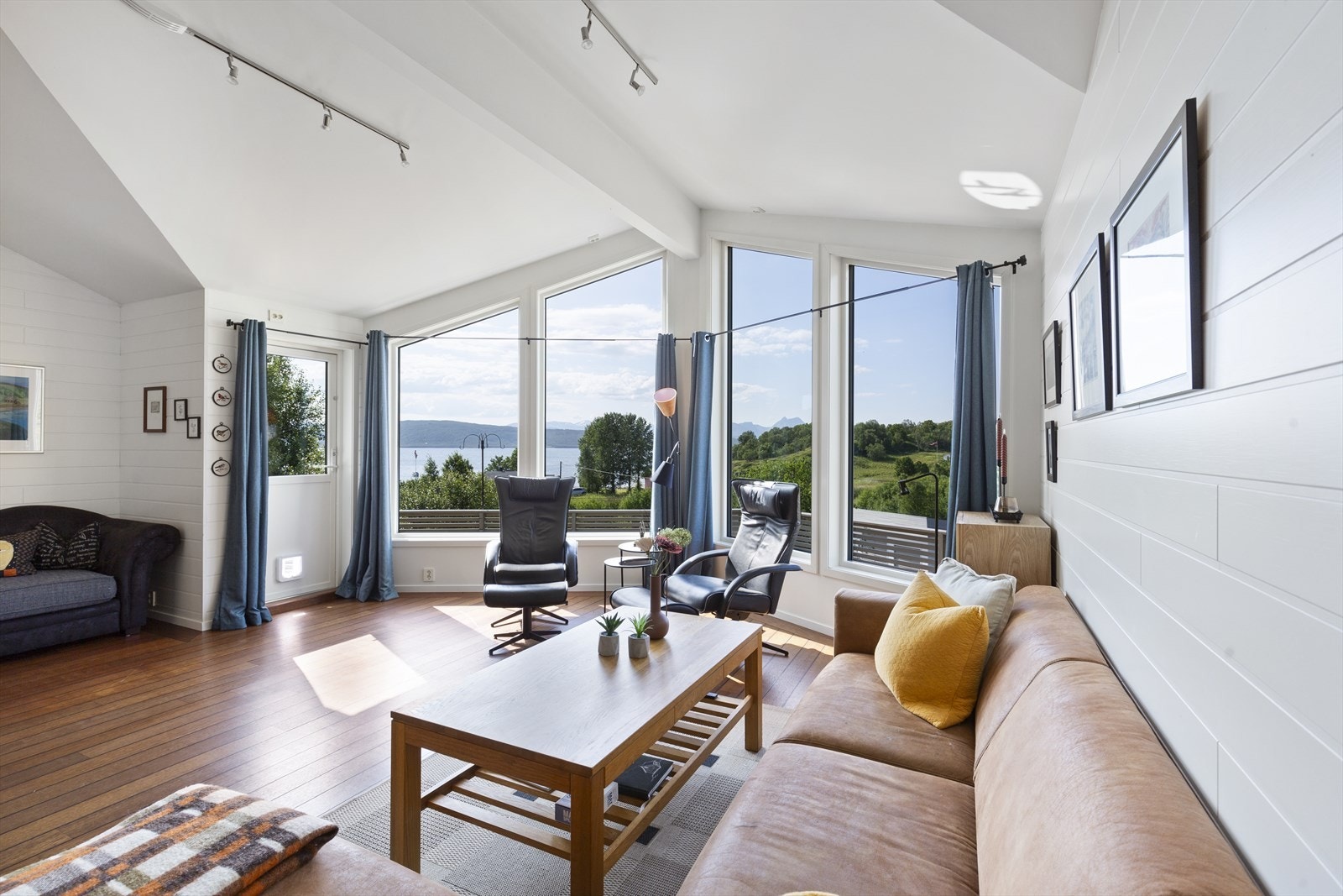 Det er innlagt strøm, vann og avløp. Galleribilde