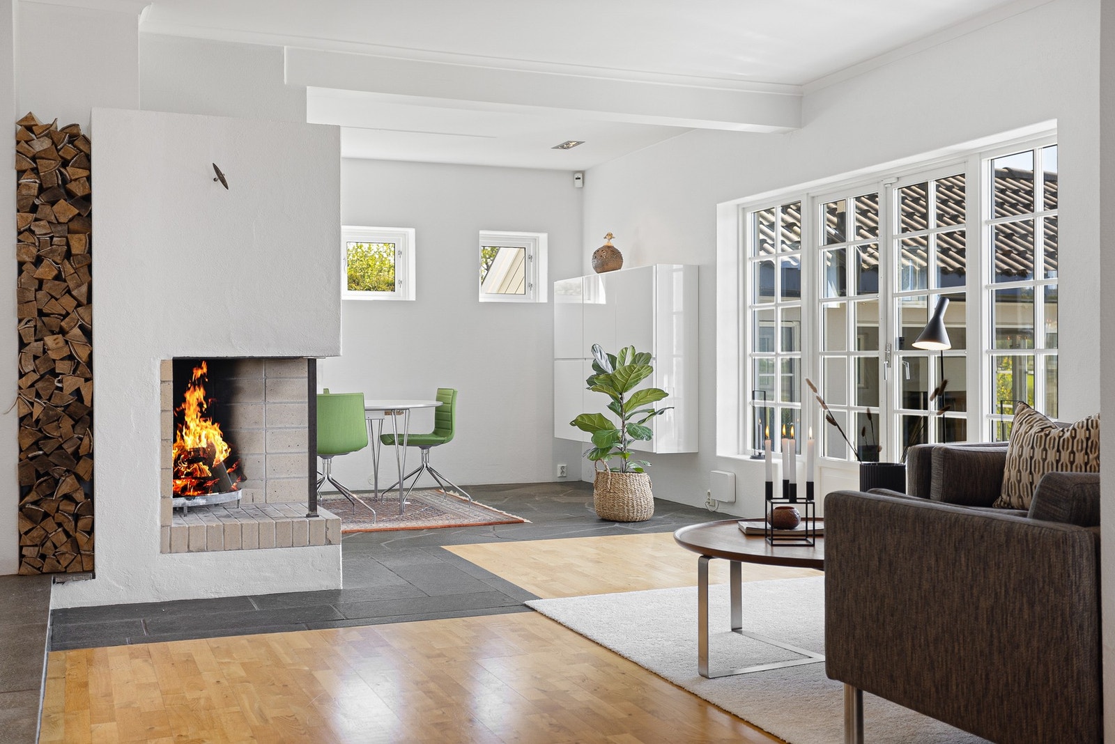 Vannbåren varme fordelt i soner med mulighet for å regulere varmen individuelt Galleribilde