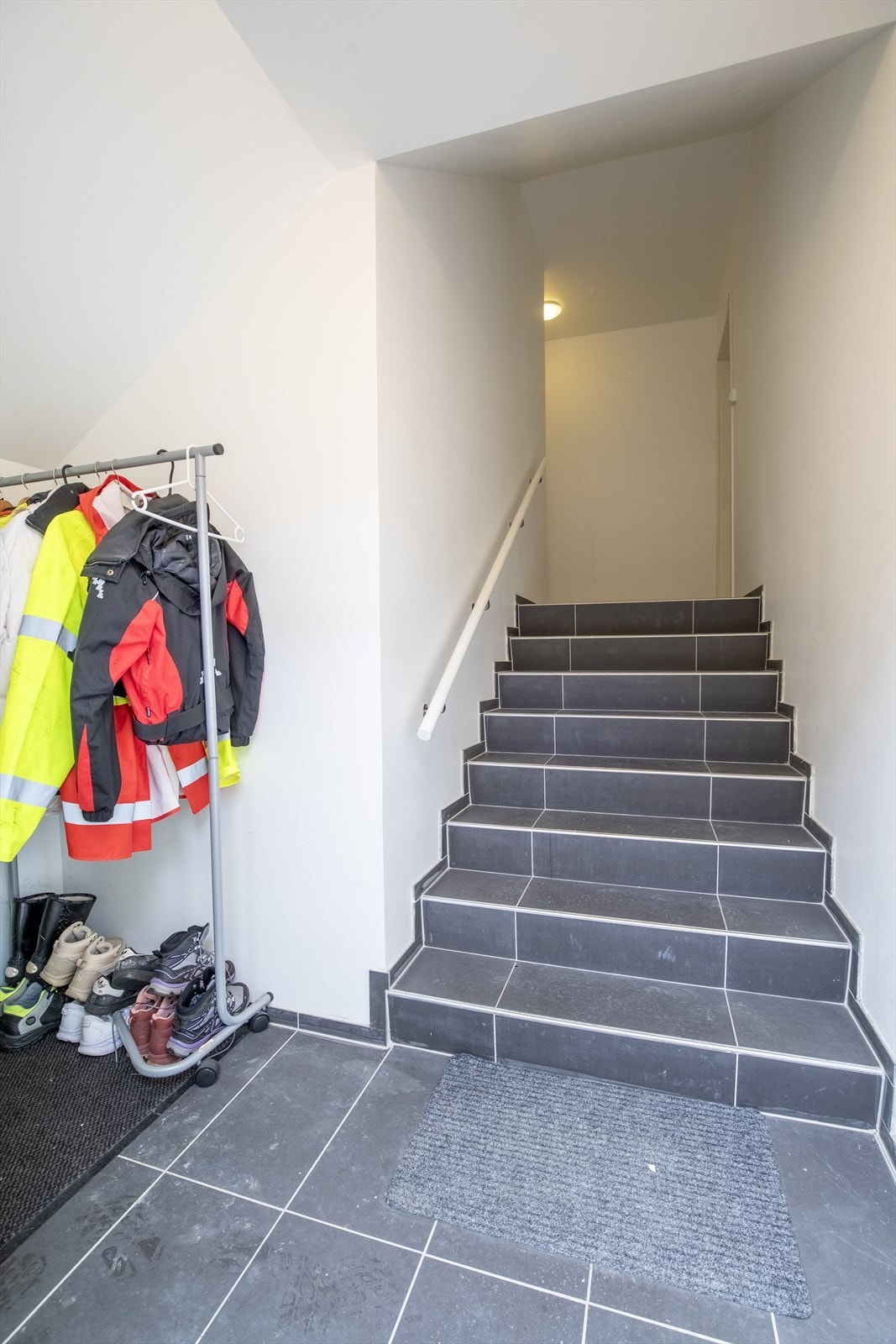 Felles inngangsparti/trapperom Galleribilde