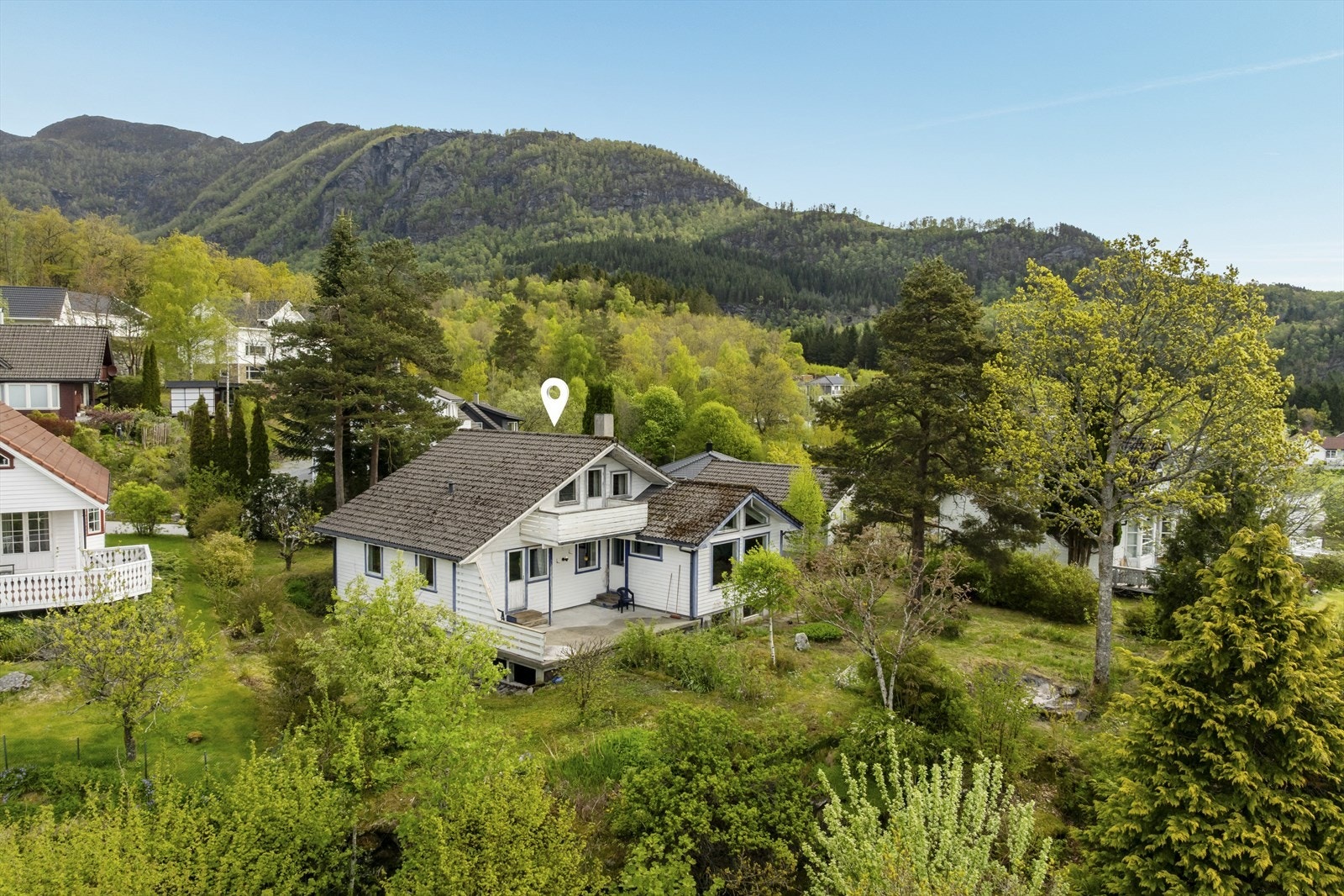 Velkommen til Bjørkeli 28 - presentert av Christoffer Frøyland i Meglerhuset Rele Galleribilde