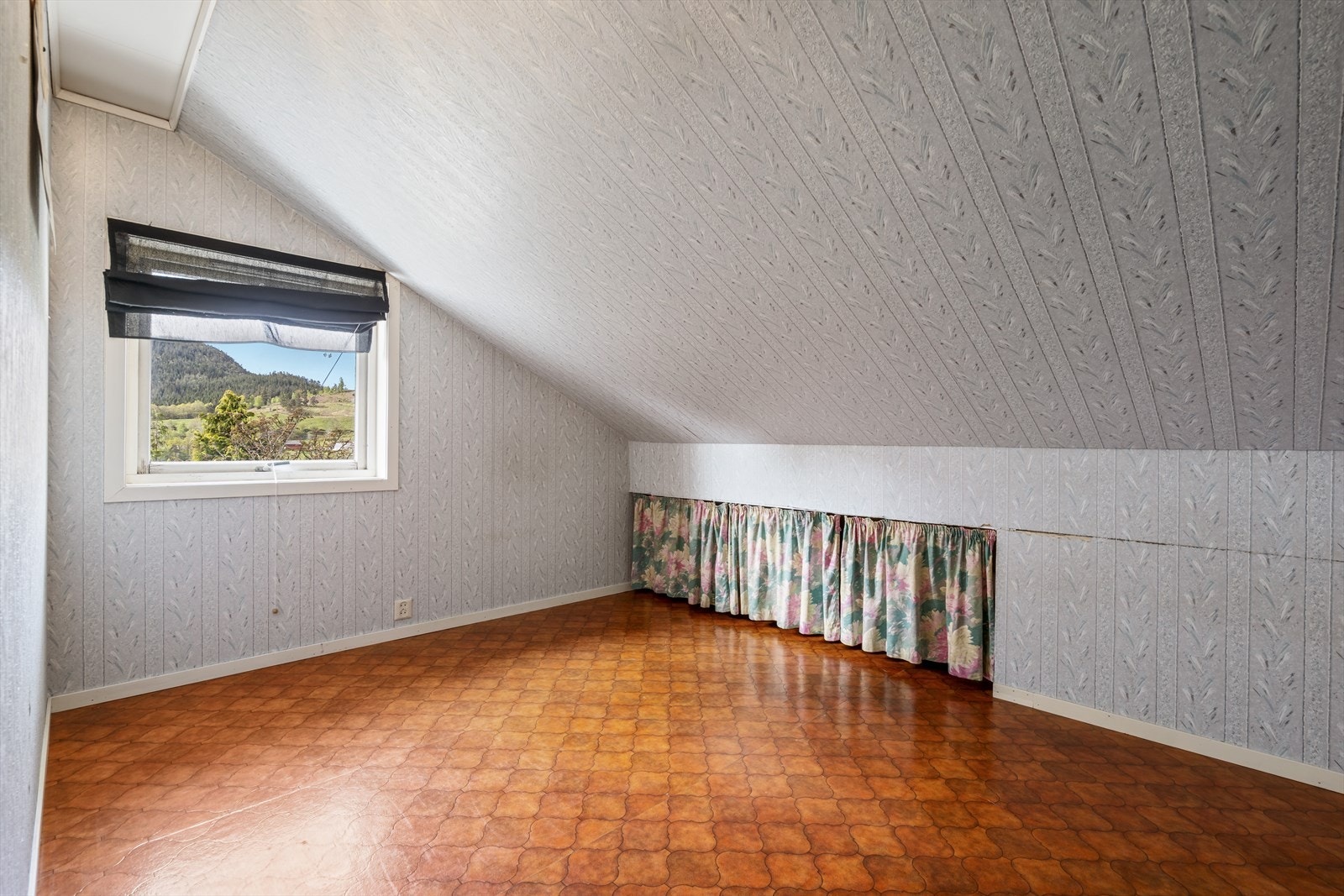 Soverom nr. 2 på loftet Galleribilde