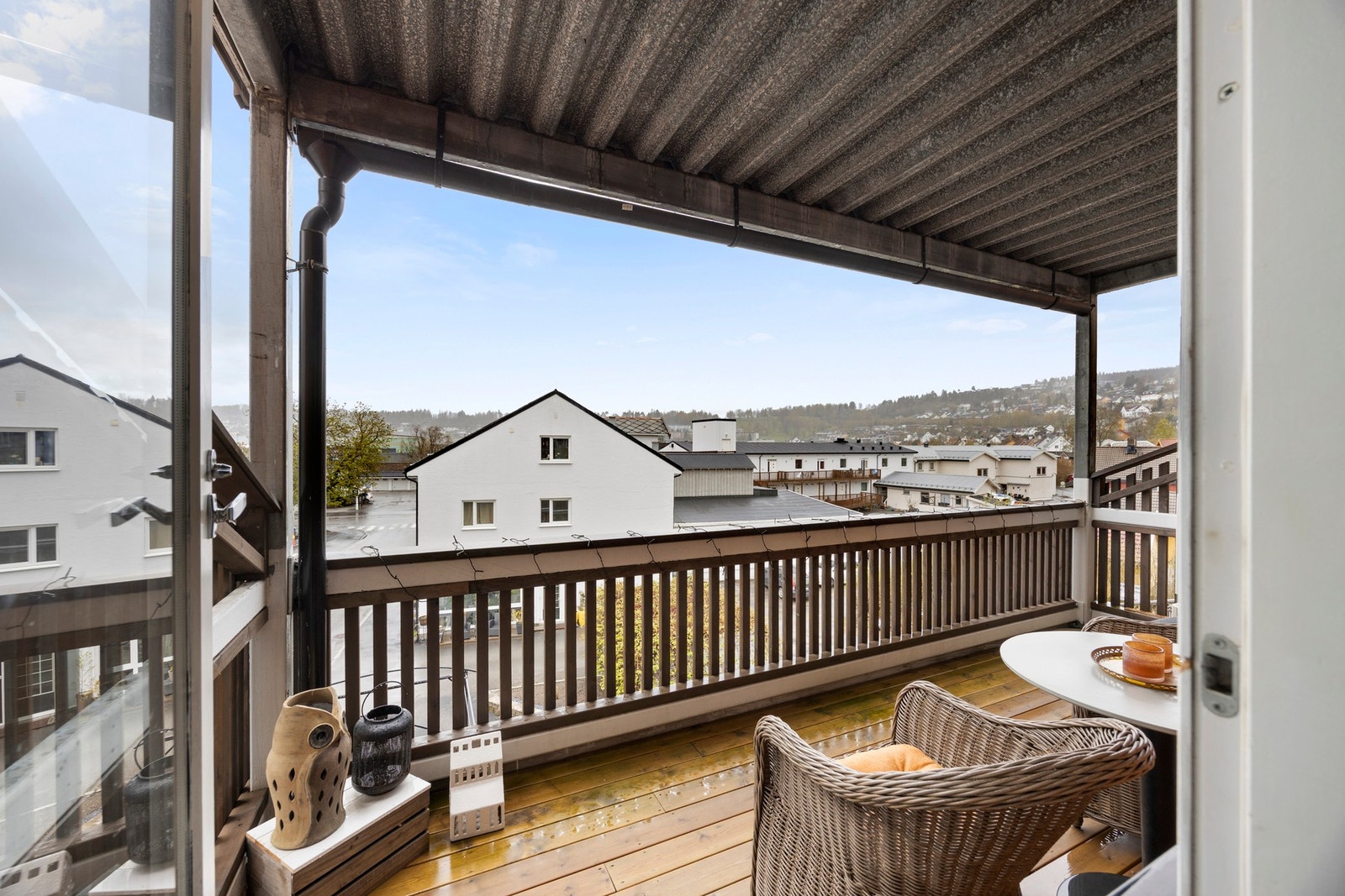 Fra stuen er det utgang til altan Galleribilde