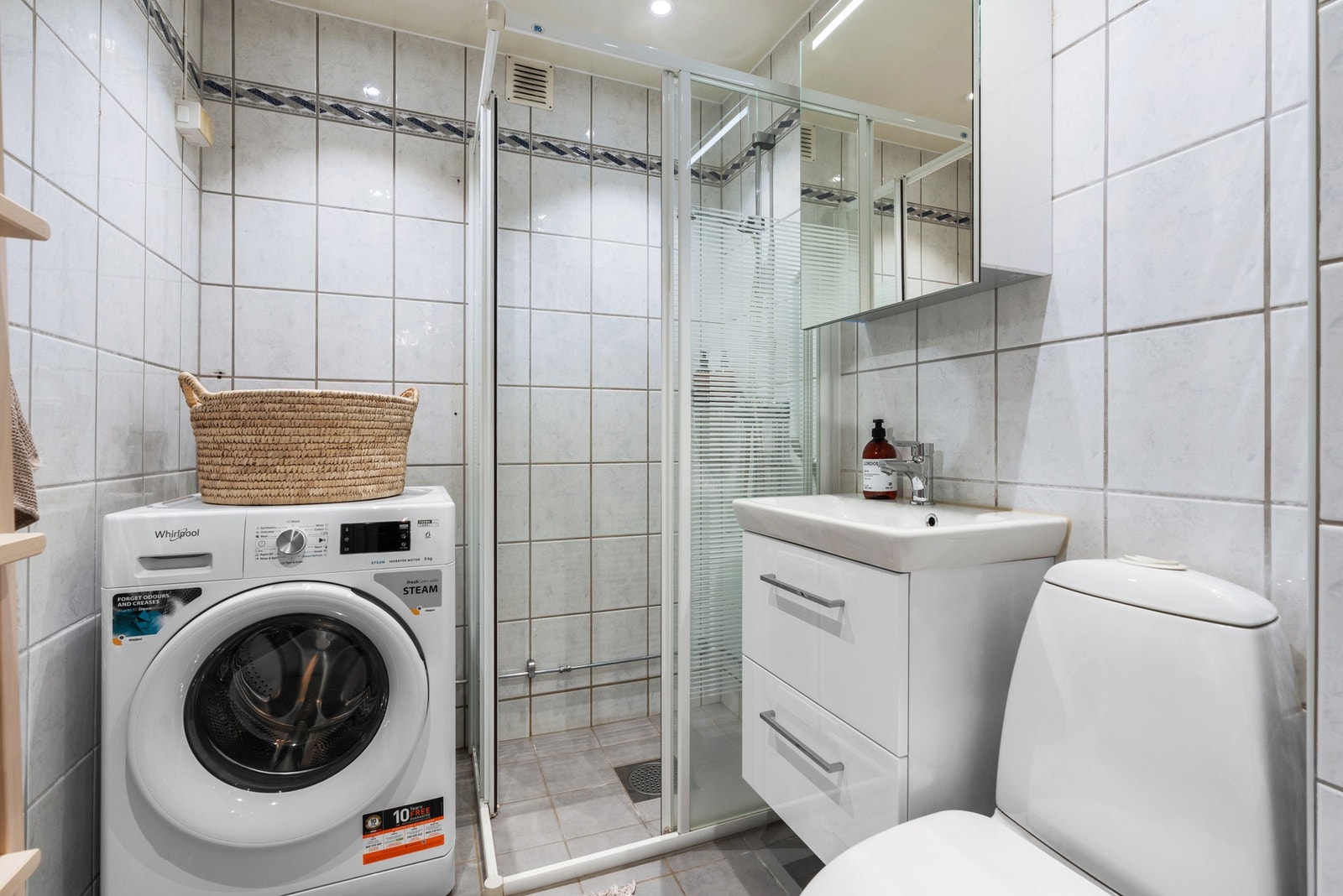 Baderommet ble rehabilitert i regi av borettslaget i 2001 Galleribilde