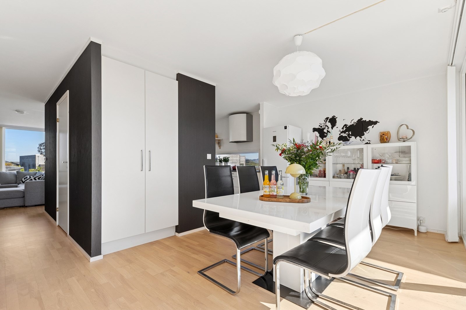 Her kan familien samles for å roe ned et øyeblikk med en god samtale over et deilig måltid. Galleribilde