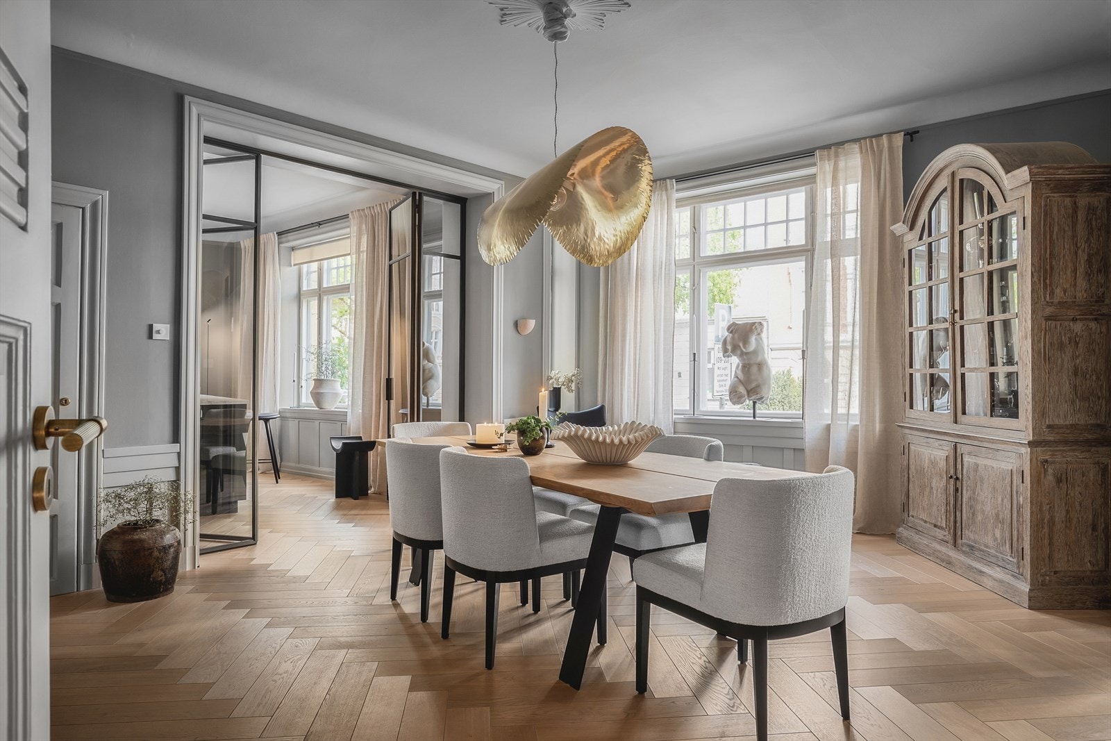 Vakre klassiske detaljer kombineres med meget høy standard Galleribilde