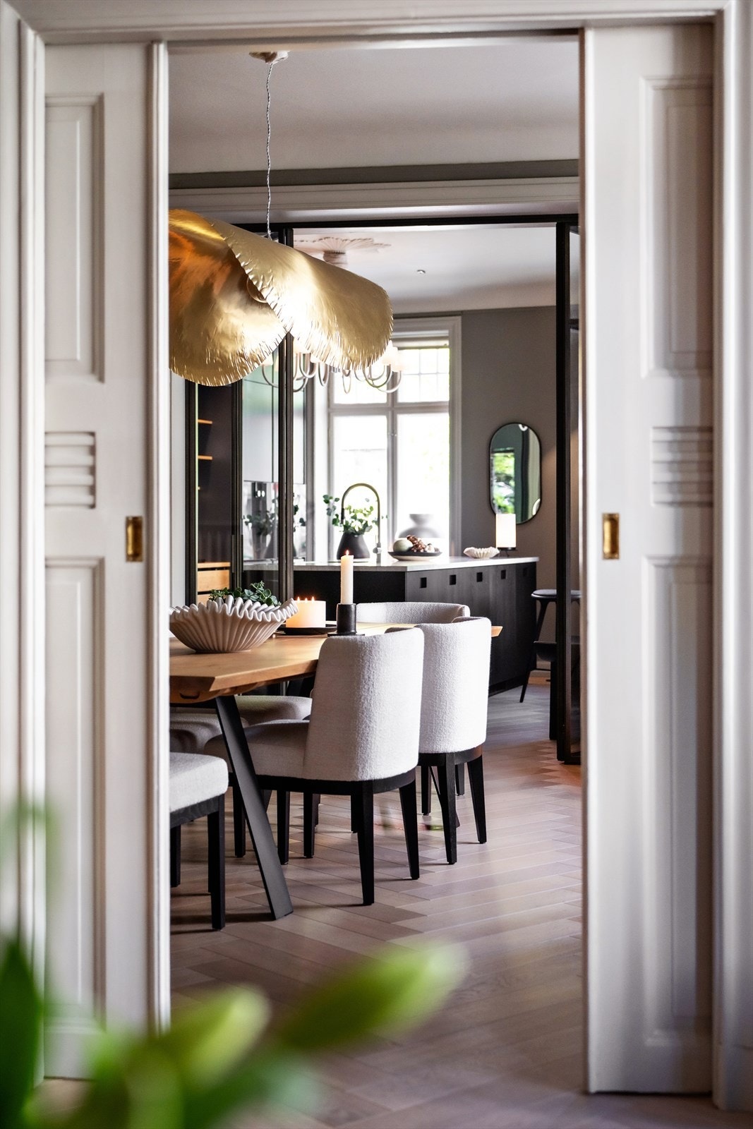 Gjennomgående materialvalg og detaljer av høy kvalitet vitner om et bevisst ønske om å skape noe unikt Galleribilde