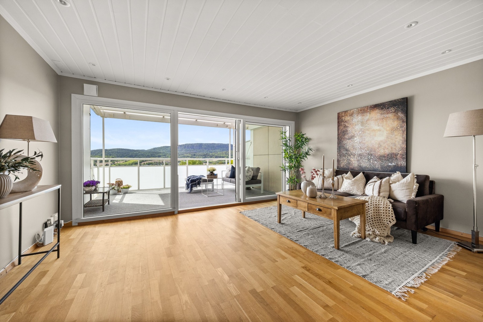 En lys og romslig familievennelig 5-roms på Rykkinn Galleribilde