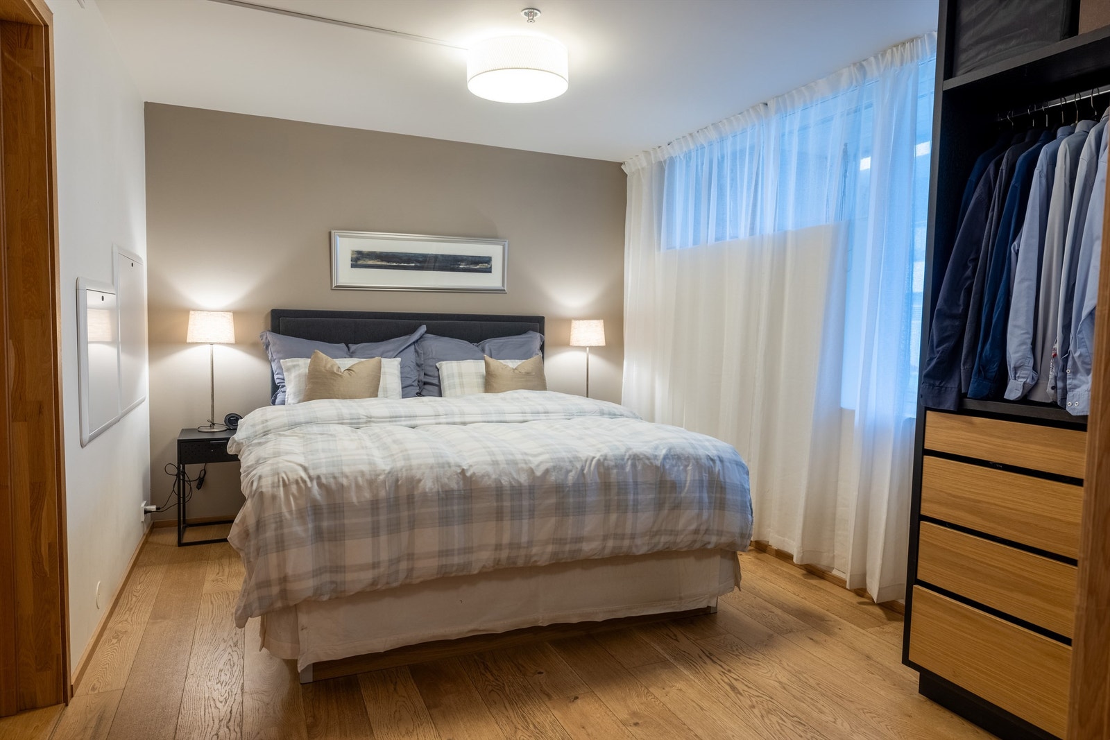 Hovedsoverom med garderobe Galleribilde