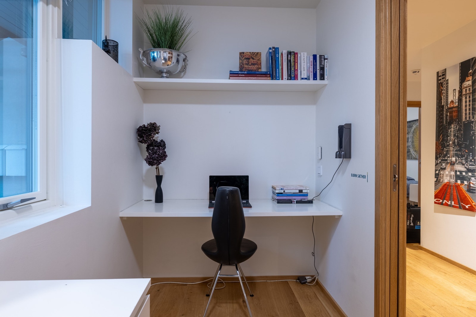 Disp. rom benyttet som kontor Galleribilde