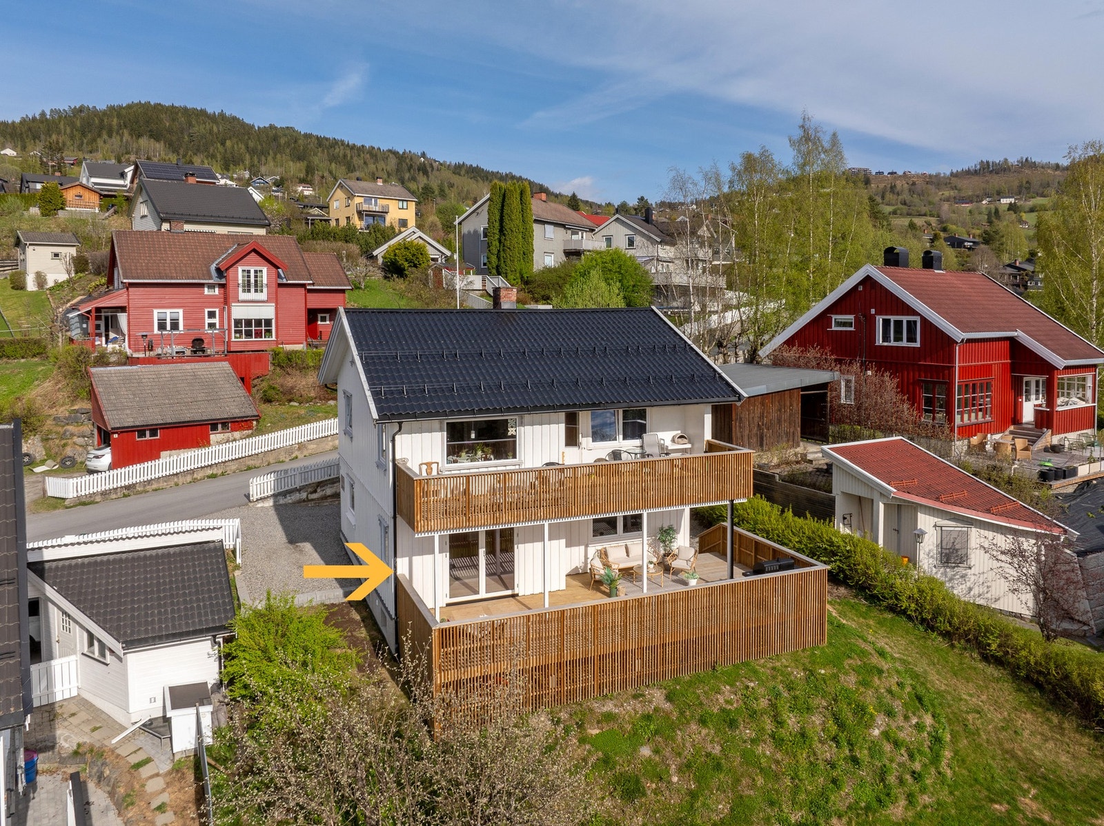 Beliggende i meget veletablert og hyggelig boligområde i Søre Ål. Galleribilde