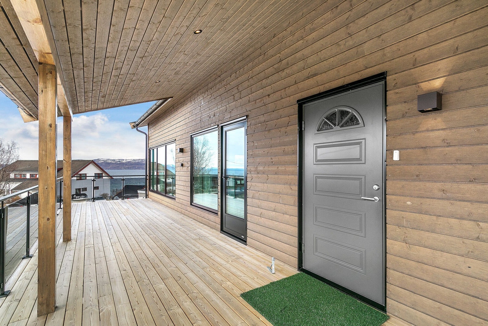 Overbygd inngangsparti Galleribilde