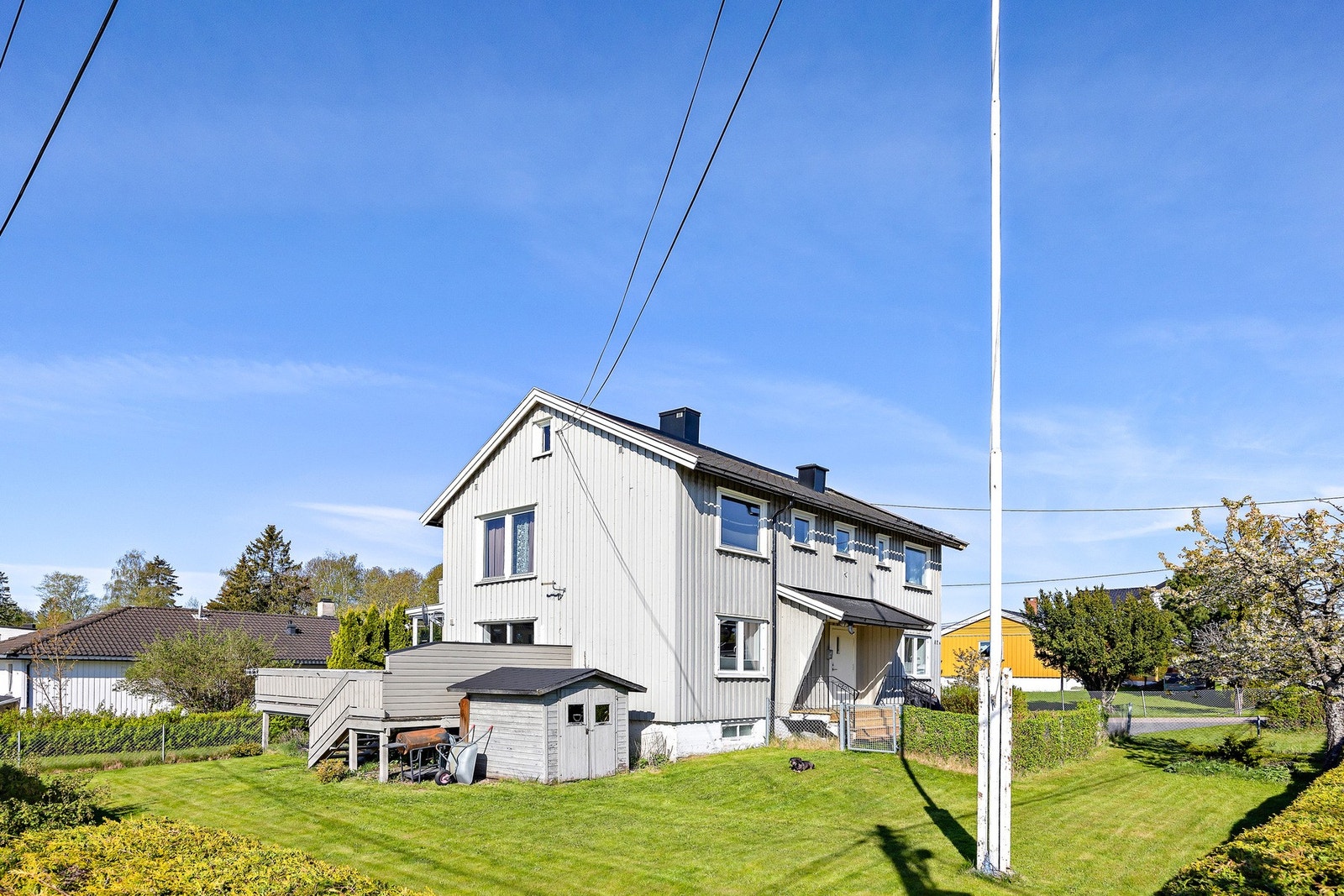 Daniel Berggren ved EIE Løren har gleden av å presentere Fjellstuveien 42A. Galleribilde
