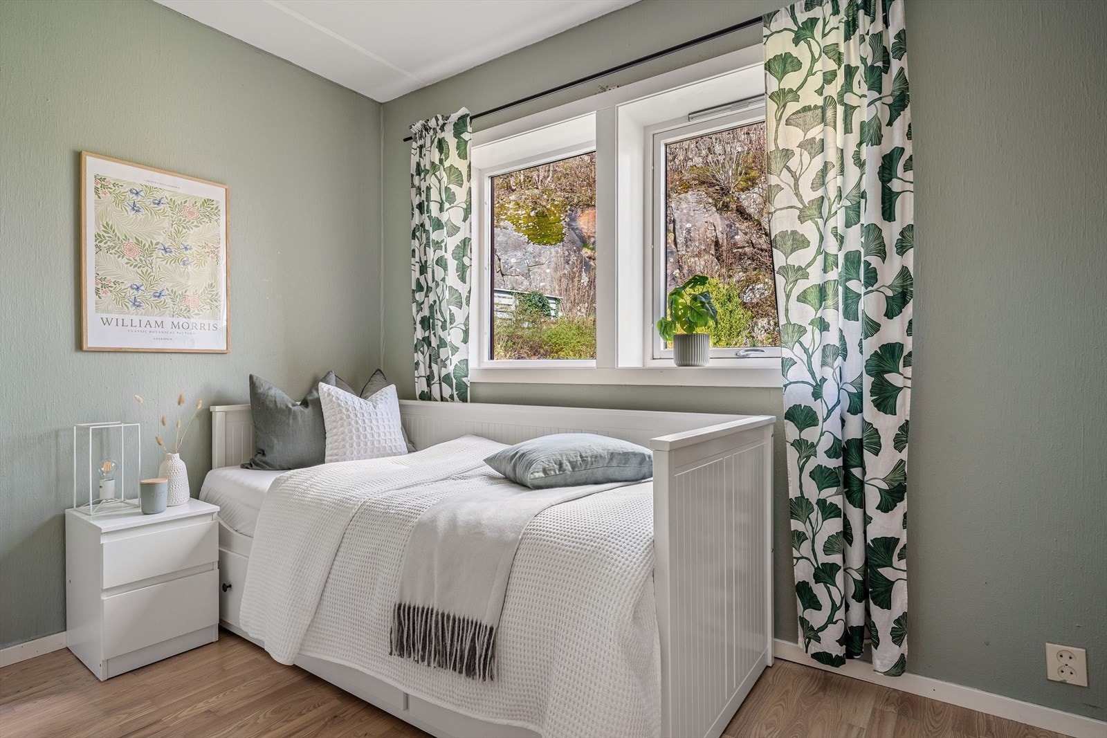 - Soverommet er vendt mot rolig bakgård - Galleribilde