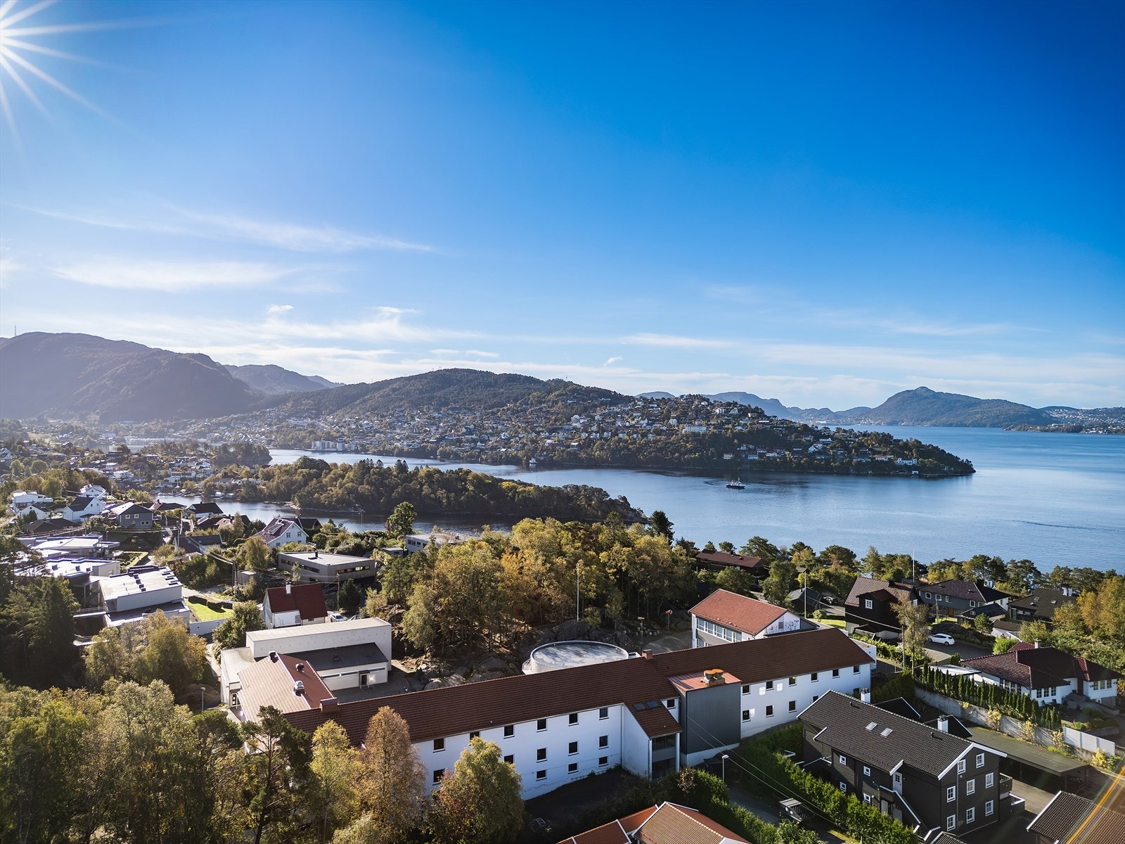 - 6 minutters kjøretur til Tertnes skole - Galleribilde