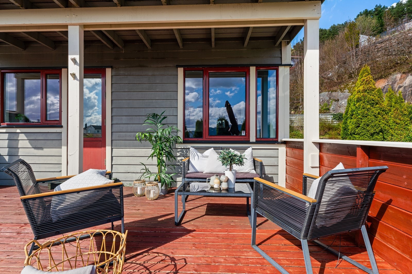 - Bo usjenert med endebeliggenhet og gode lysforhold - Galleribilde